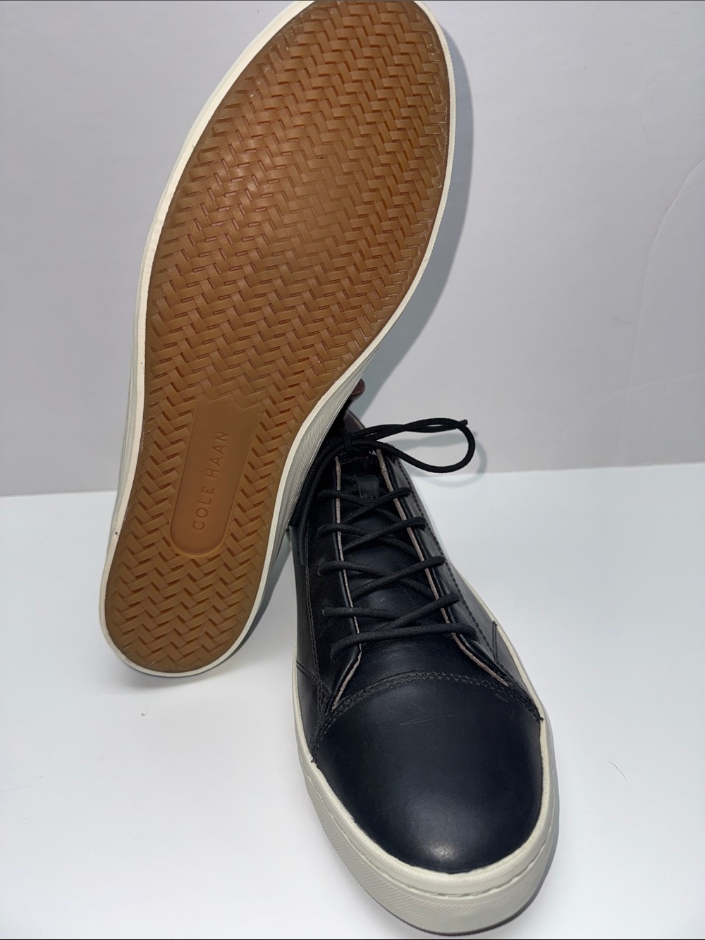 Cole Haan Trafton Black Leather Low-Top Sneakers - Casual Men’s Shoes - Picture 4 of 8